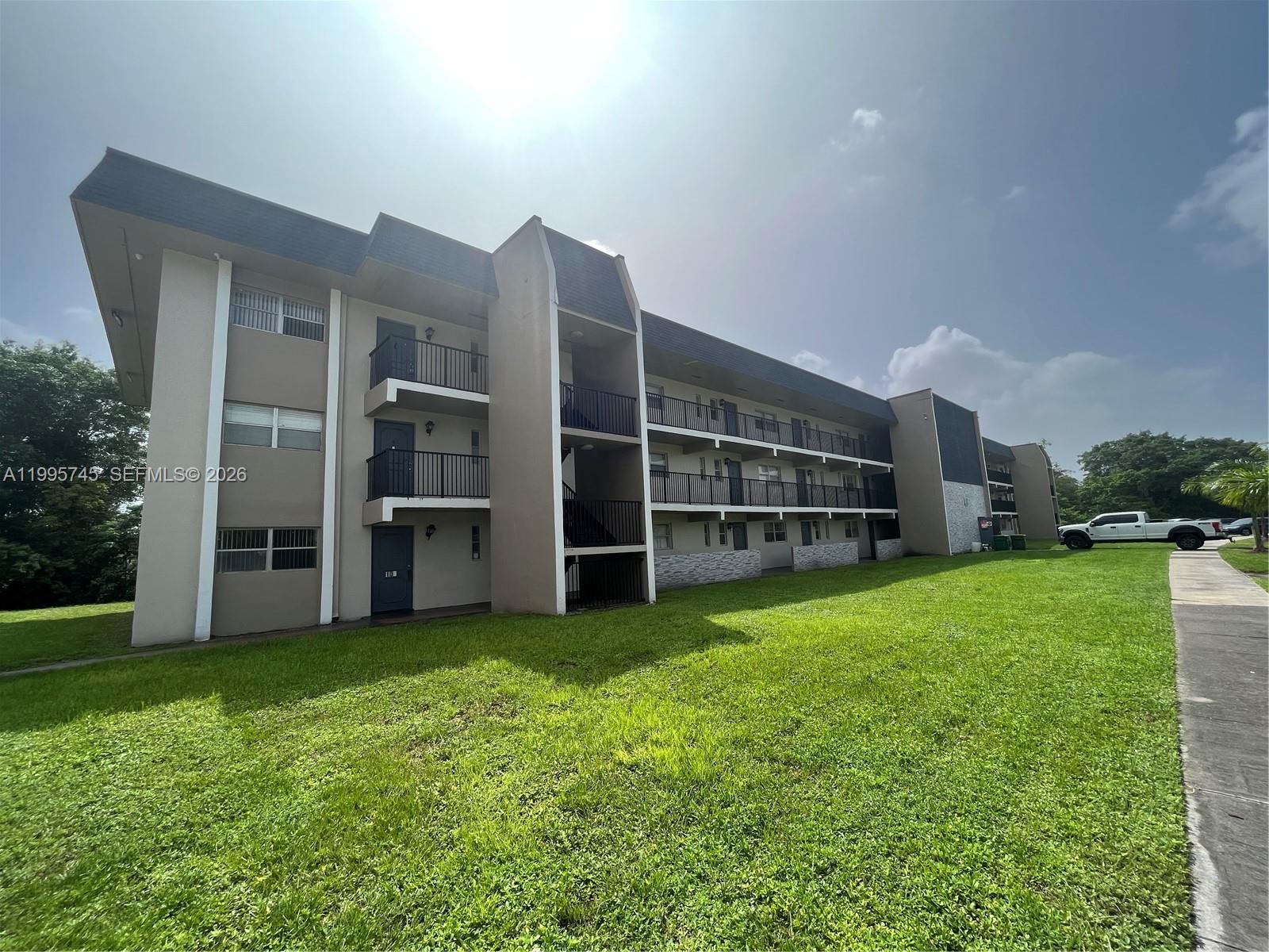 7820 S Colony Circle S 301, Tamarac, FL 33321, Tamarac