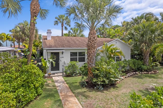 1828 N Ocean Breeze, Lake Worth Beach, FL 33460