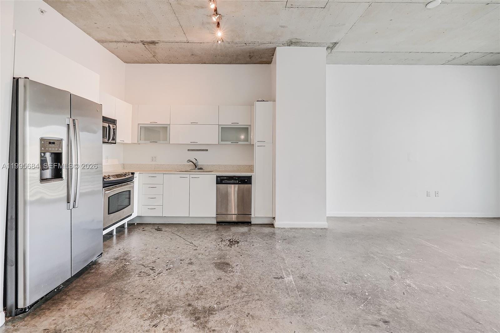 133 NE 2nd Avenue 611, Miami, FL 33132 photo 20