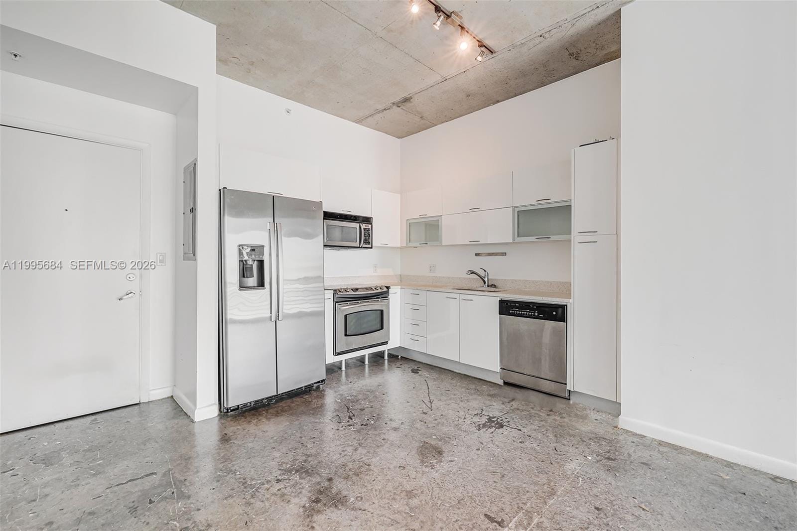 133 NE 2nd Avenue 611, Miami, FL 33132 photo 21