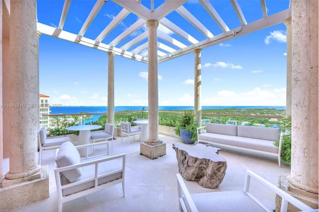 60 Edgewater Drive TS-A, Coral Gables, FL 33133