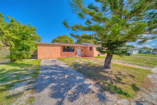2451 NW 182nd Terrace, sold in Stoneybrook Estates, Miami Gardens, FL