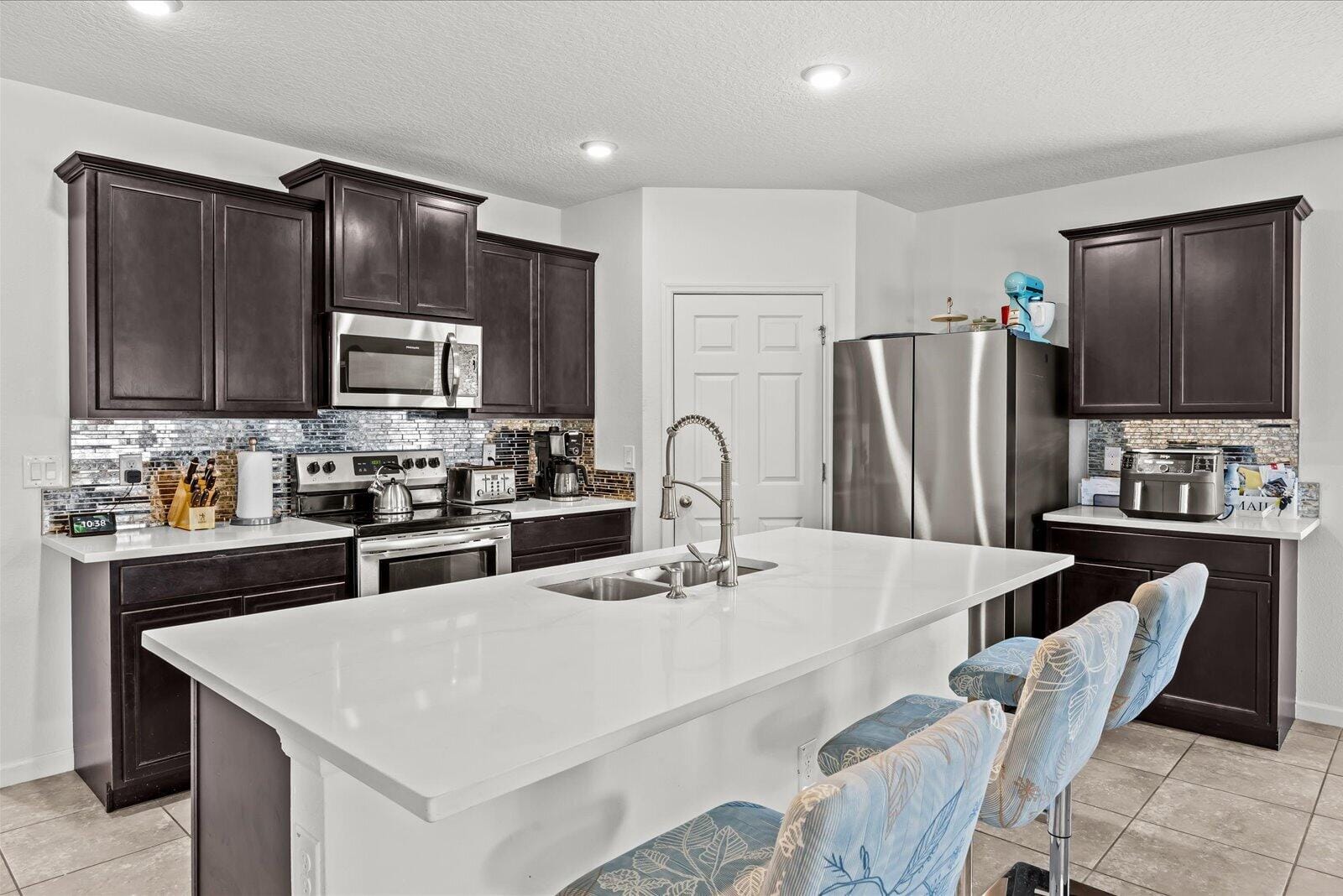1749 SW Alberca Lane — photo 2