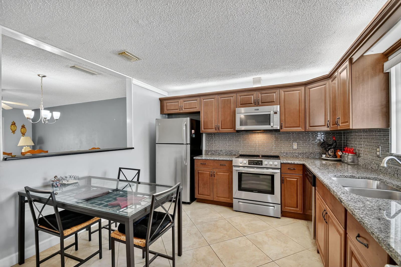 165 Amherst Lane, Lake Worth, FL 33467 photo 2