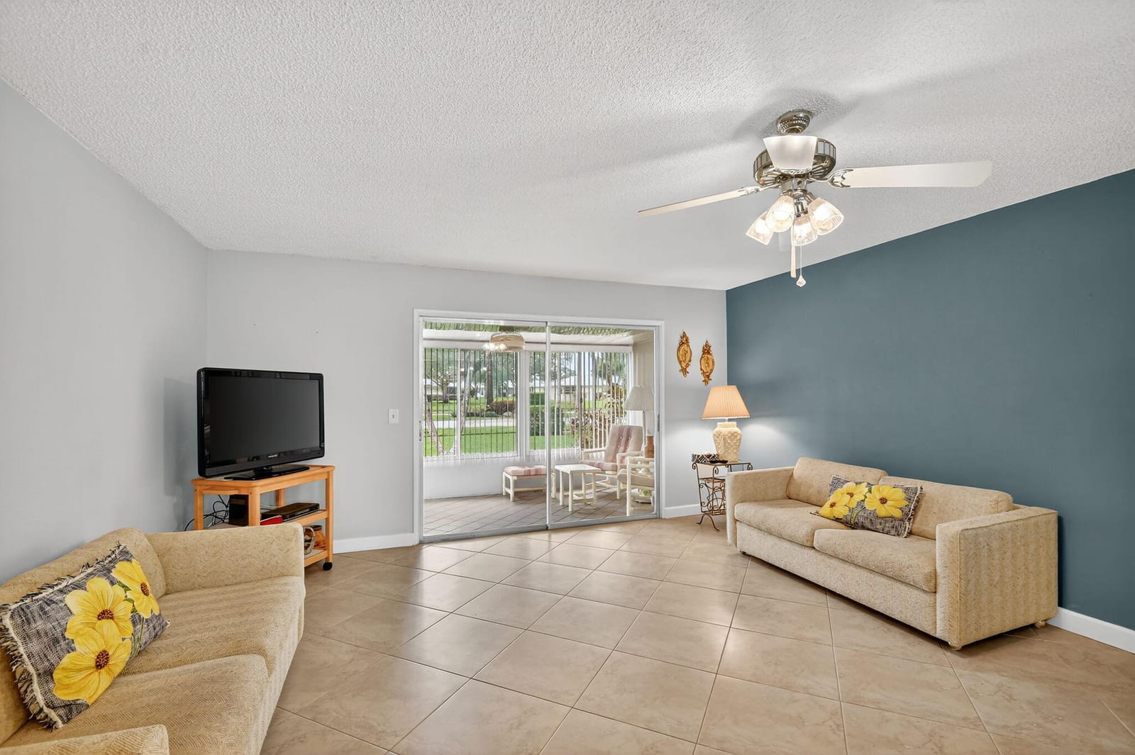 165 Amherst Lane, Lake Worth, FL 33467 photo 10