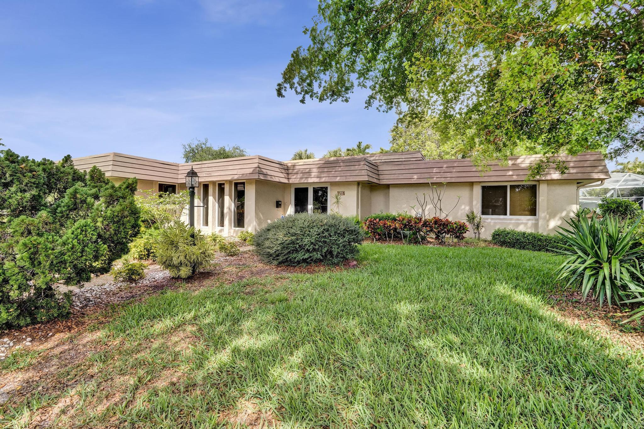 6207 Jacaranda Circle, Tamarac, FL 33319, Tamarac