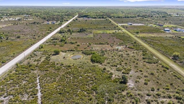 19050 NW 256th Street, Okeechobee, FL 34972