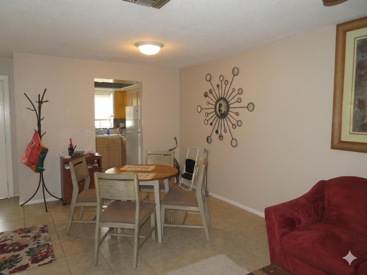 2971 W Ashley Dr Drive W B — photo 2