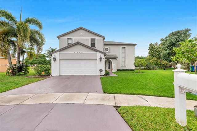 9800 Glacier Drive, sold in River Run, Miramar, FL