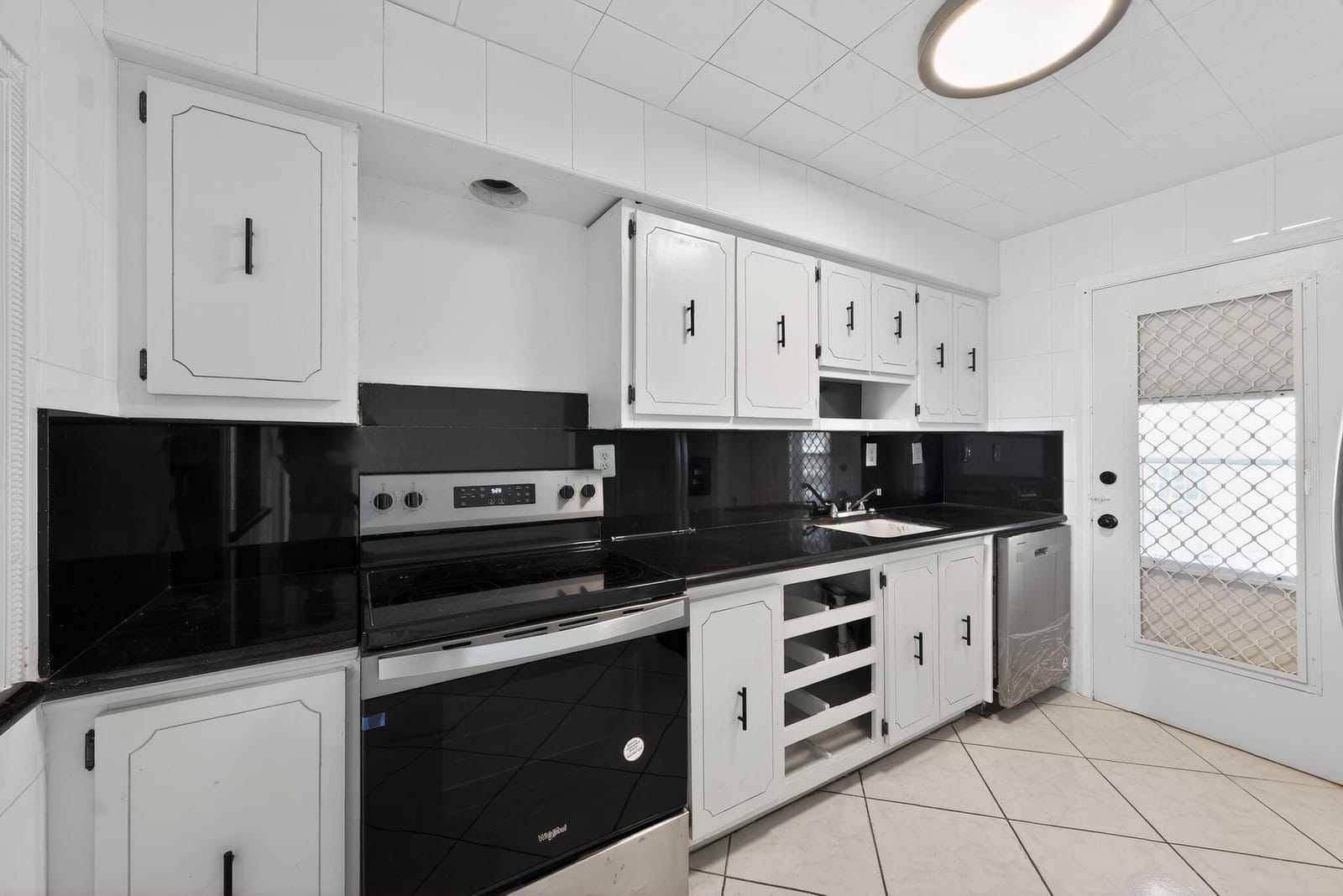 400 Golden Isles Drive 37, Hallandale Beach, FL 33009 photo 11