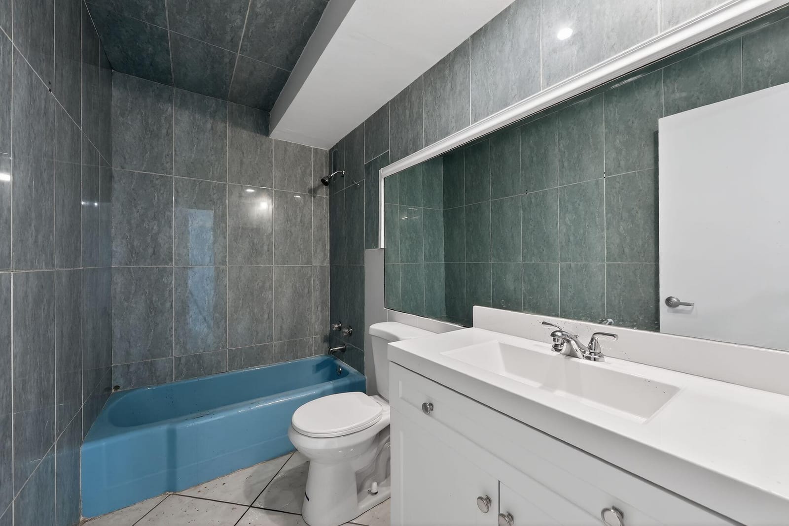 400 Golden Isles Drive 37, Hallandale Beach, FL 33009 photo 25