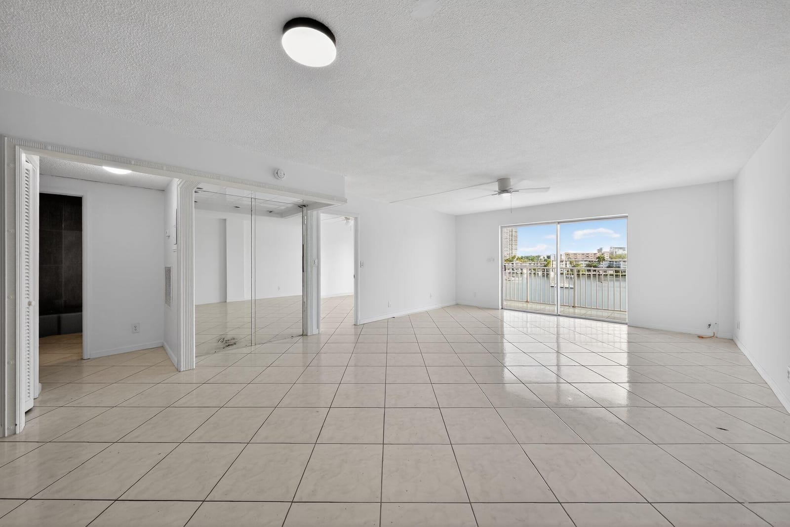 400 Golden Isles Drive 37, Hallandale Beach, FL 33009 photo 5