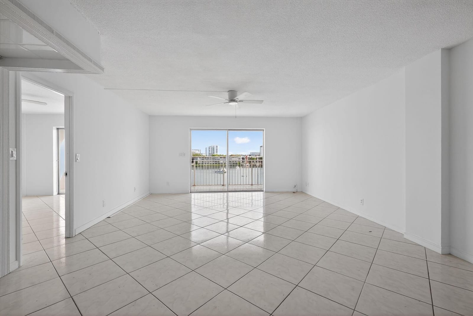 400 Golden Isles Drive 37, Hallandale Beach, FL 33009 photo 6