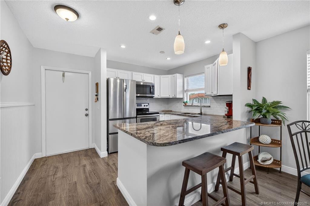 Pending home at 1225 NW 21st Street 2615, Stuart, FL 34994