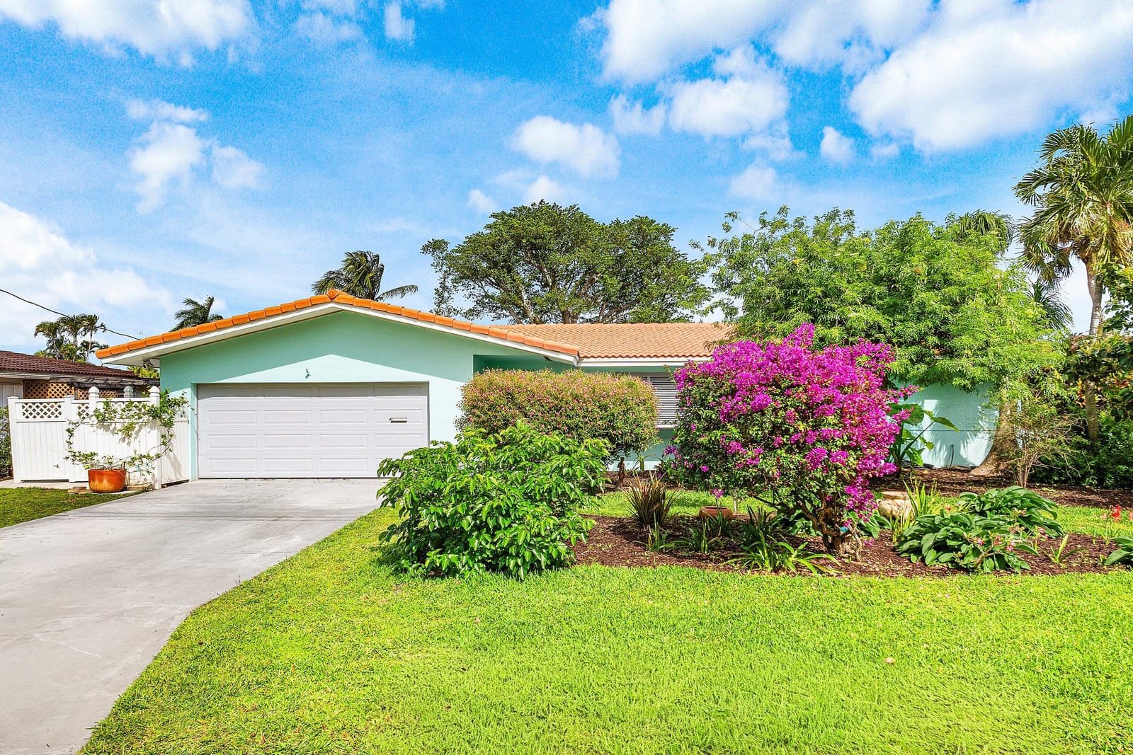 Sold home at 200 NW 11th Avenue, Boca Raton, FL 33486