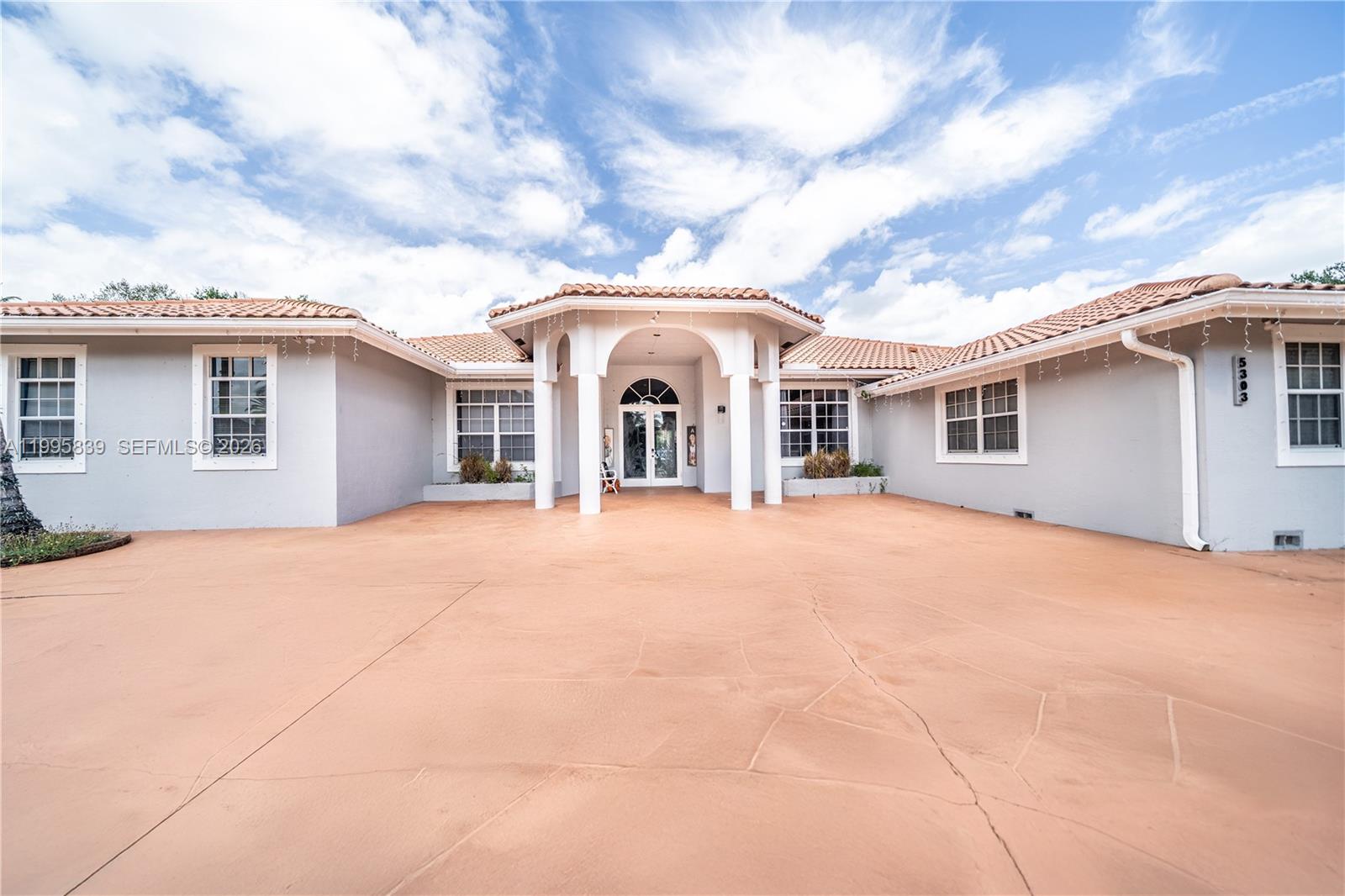 5303 SW 111th Terrace, Davie, FL 33328, Davie