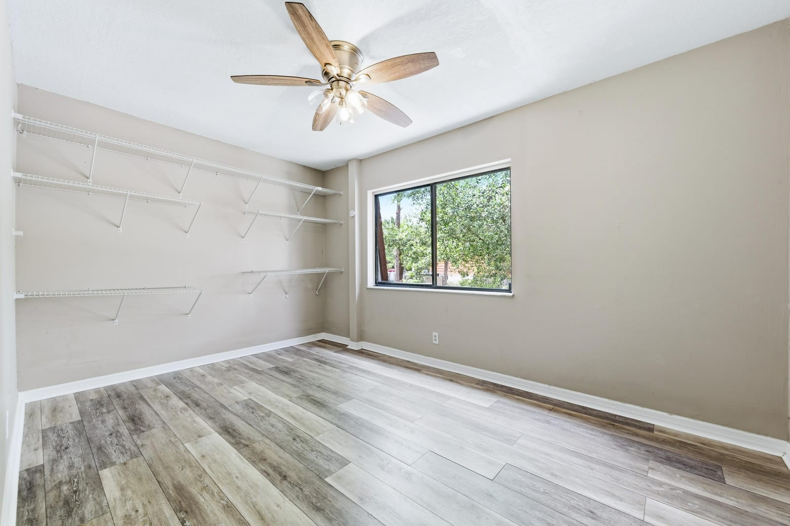 2101 White Pine Circle D, Greenacres, FL 33415 photo 9