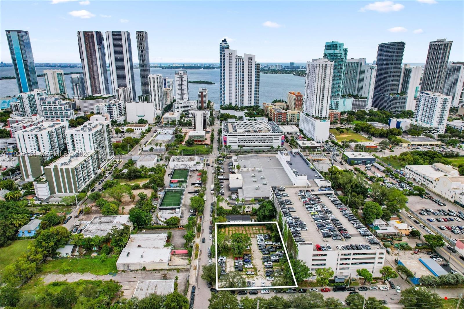 100 NE 21st Street, Miami, FL 33137, Miami