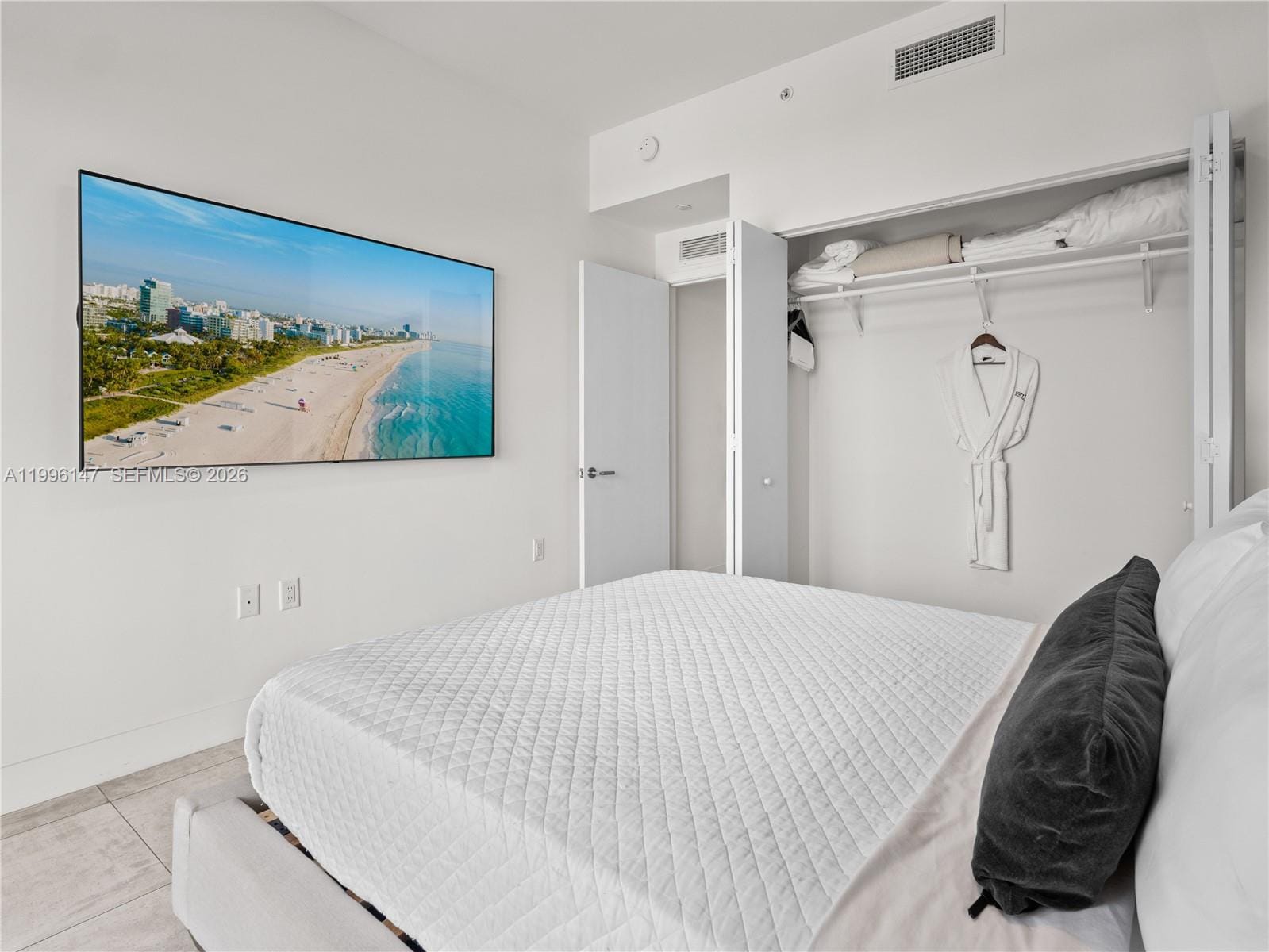 239 SW 9th Street 1403, Miami, FL 33130 photo 9