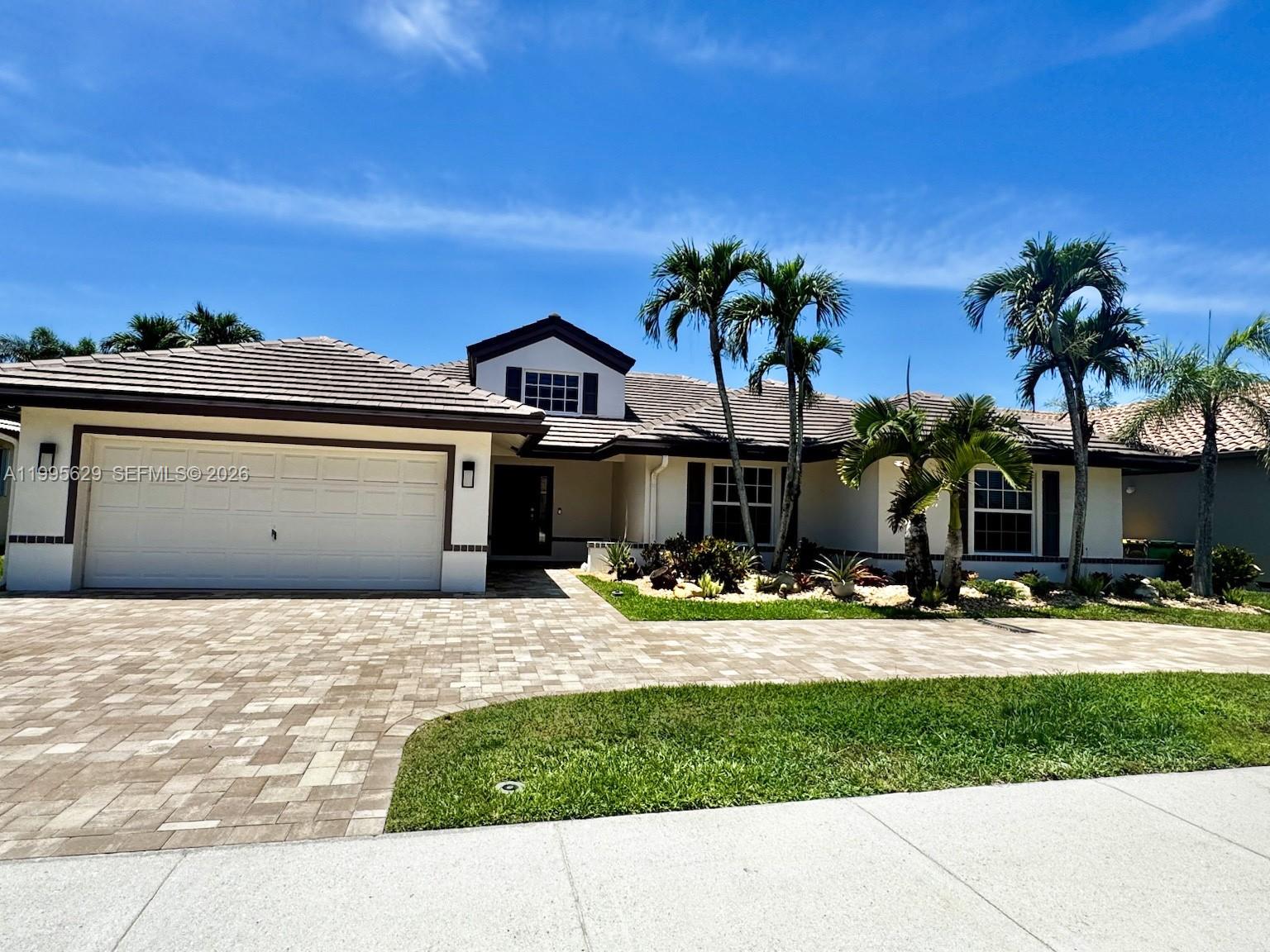 2723 E Abiaca Circle, Davie, FL 33328, Davie