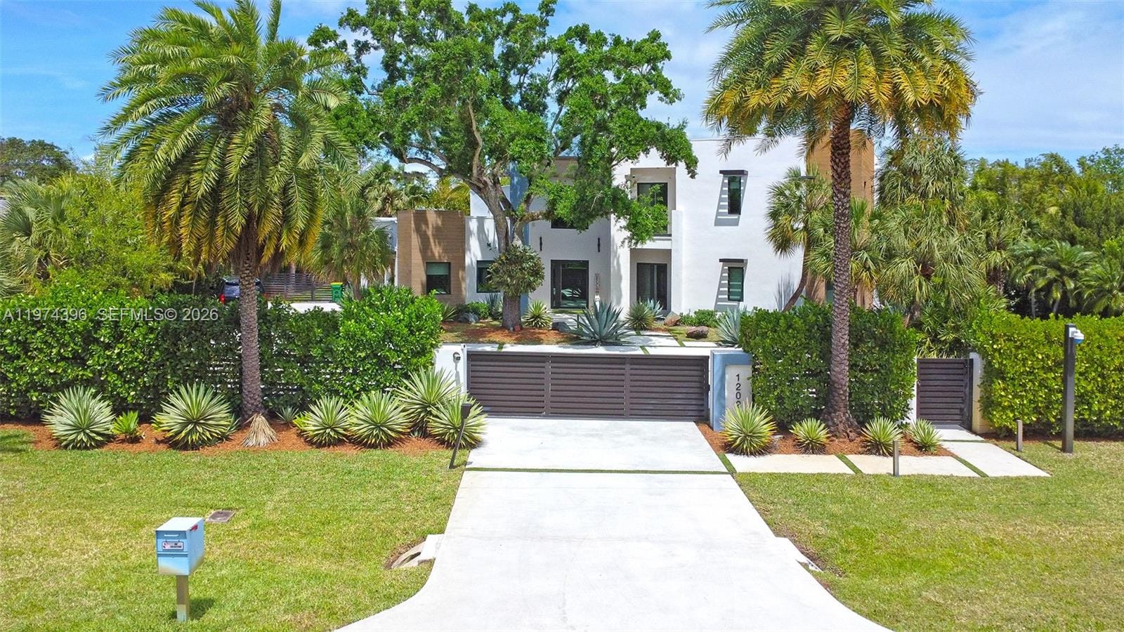 12021 NW 4th Street, Plantation, FL 33325
