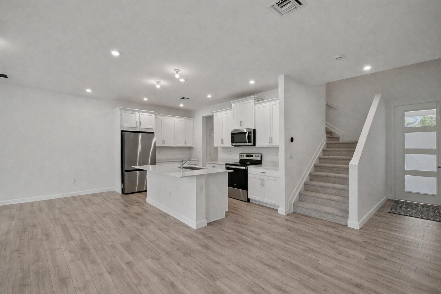 14182 SW Solange Street — photo 4