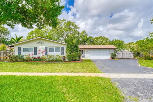 661 NW 66th Avenue, sold in Plantation Gardens Sec 5, Plantation, FL