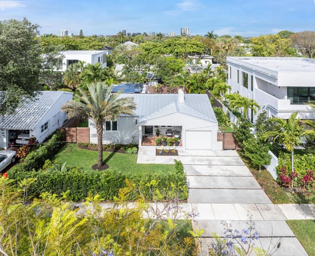 715 N Victoria Park Road, sold in Victoria Highlands, Fort Lauderdale, FL