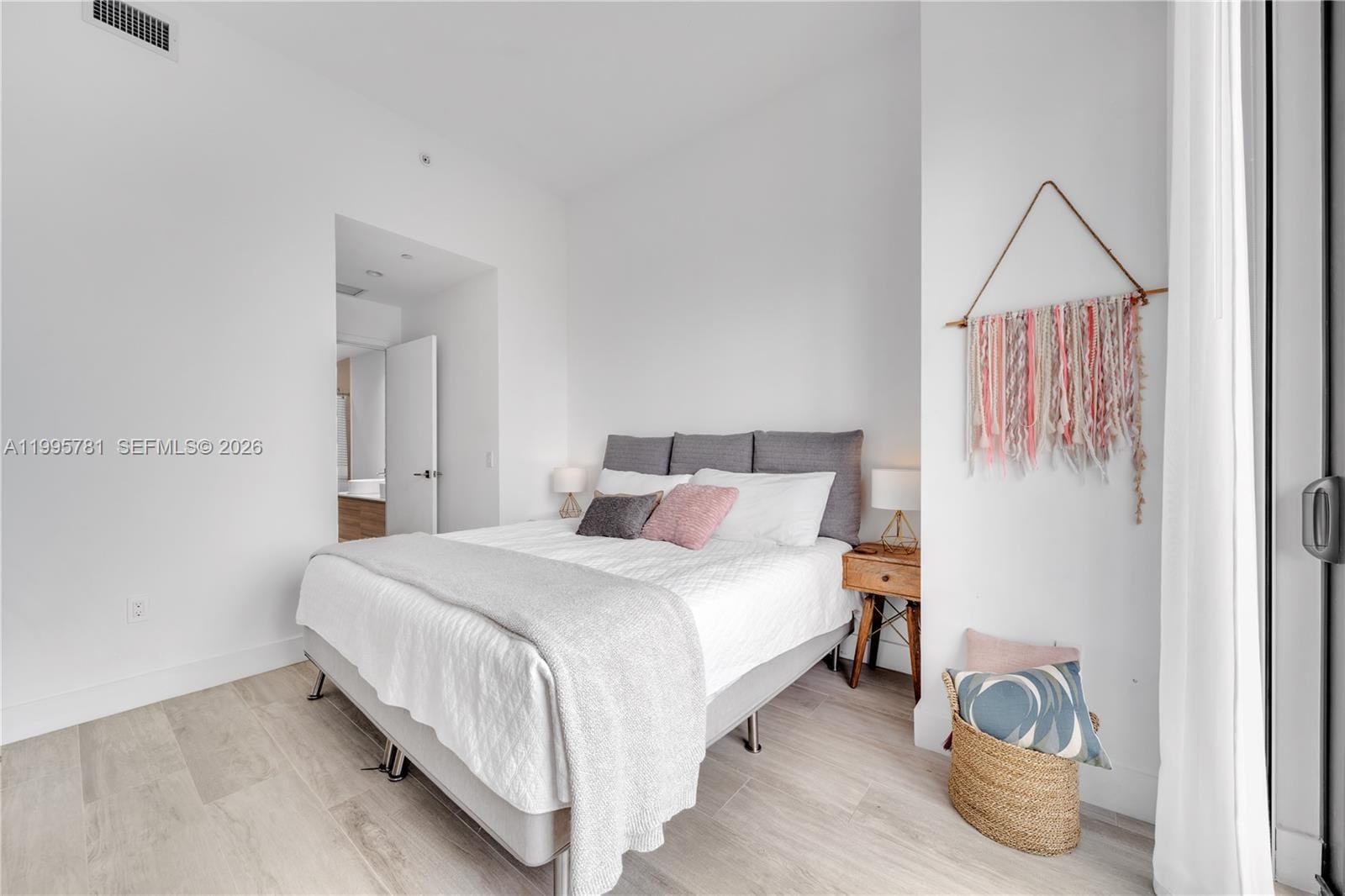 121 NE 34th Street L606, Miami, FL 33137 photo 7