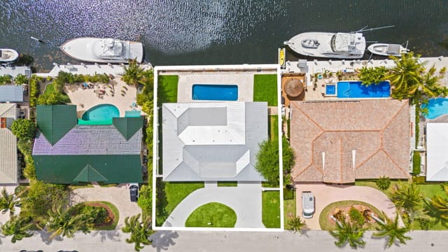 3821 NE 26th Avenue, sold in Venetian Isles 1st Sec, Lighthouse Point, FL