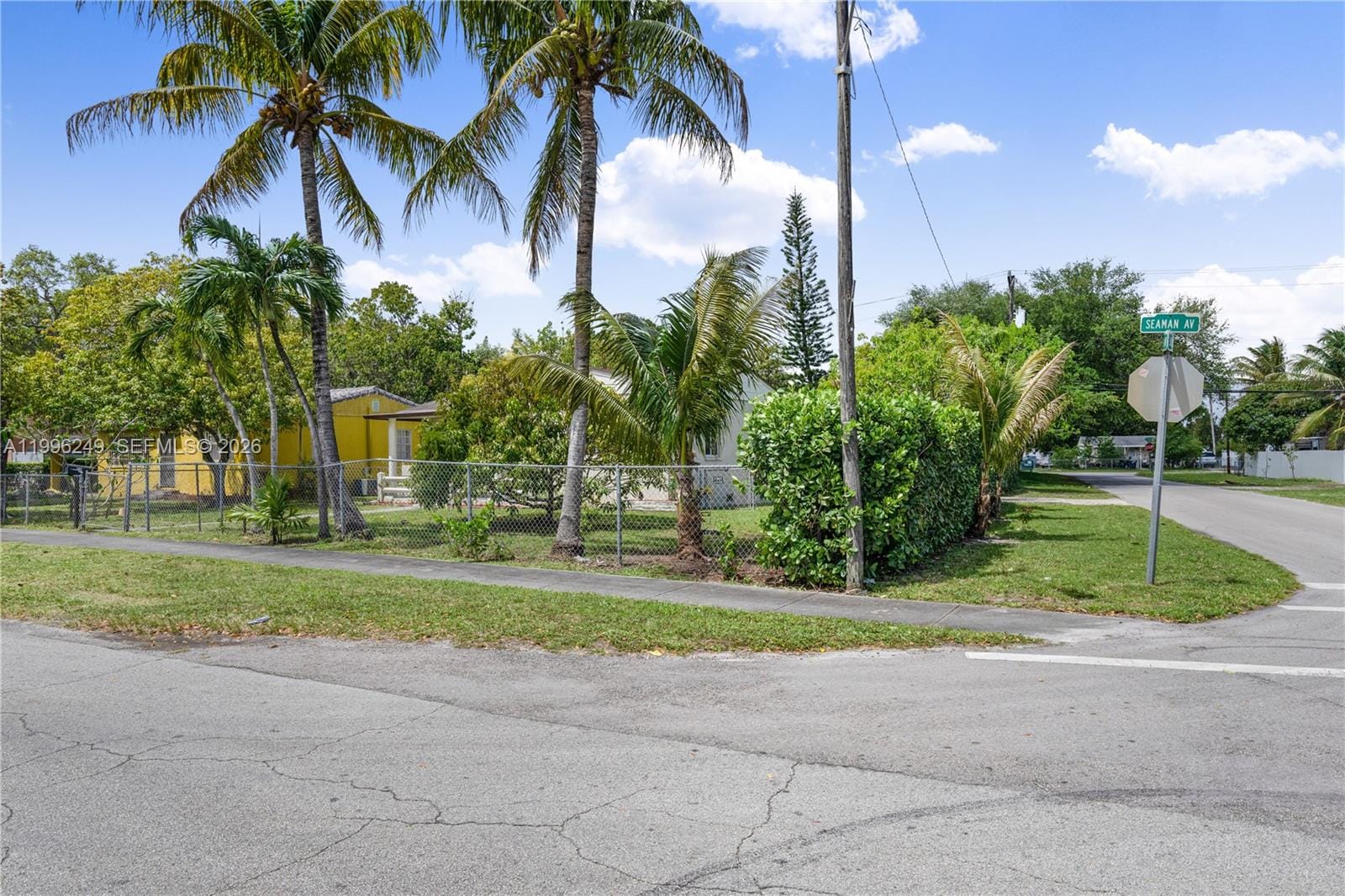 180 Seaman Avenue, Opa-Locka, FL 33054 photo 6