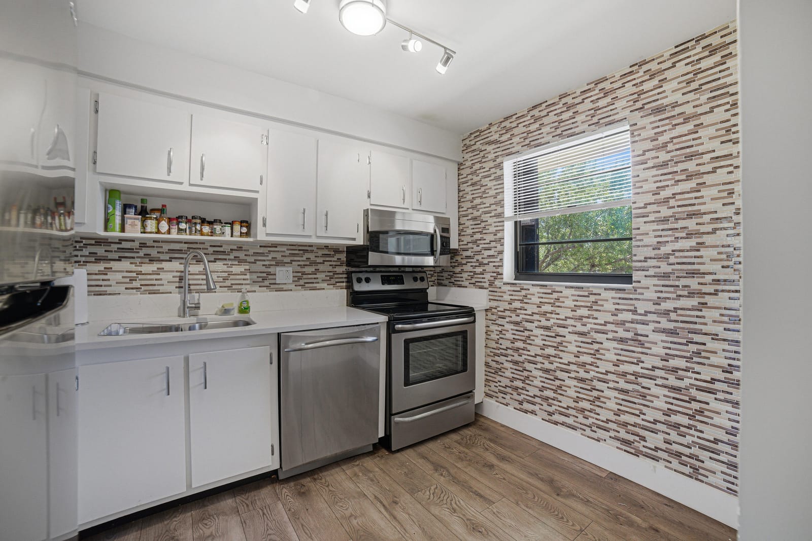 367 S Federal Highway C323, Deerfield Beach, FL 33441 photo 10