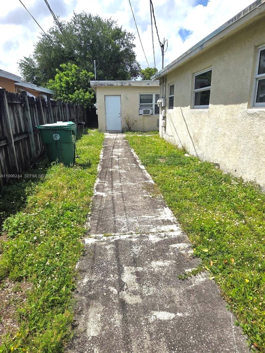 34 SW 6th Avenue 4, Dania Beach, FL 33004 photo 14