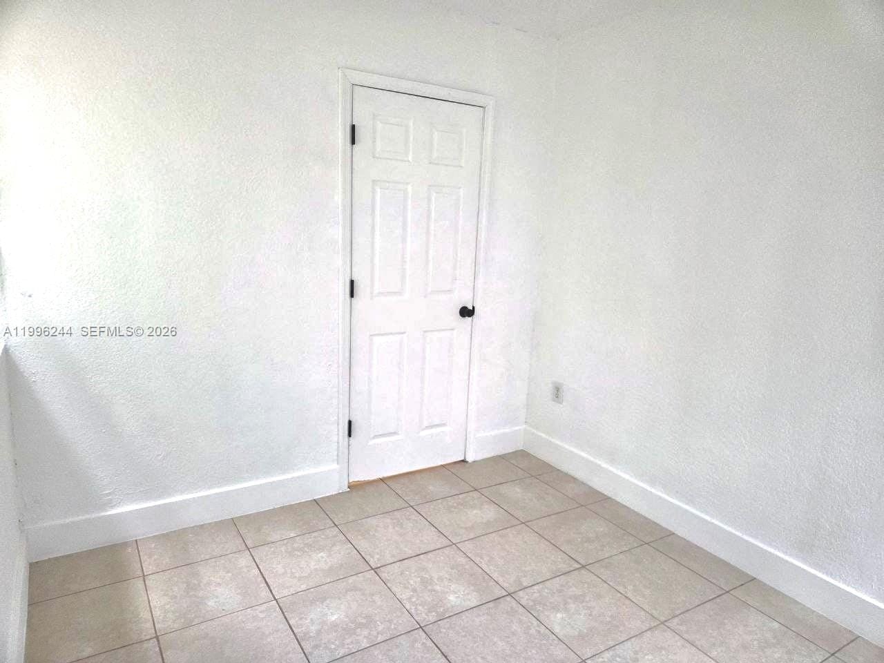 34 SW 6th Avenue 4 — photo 4