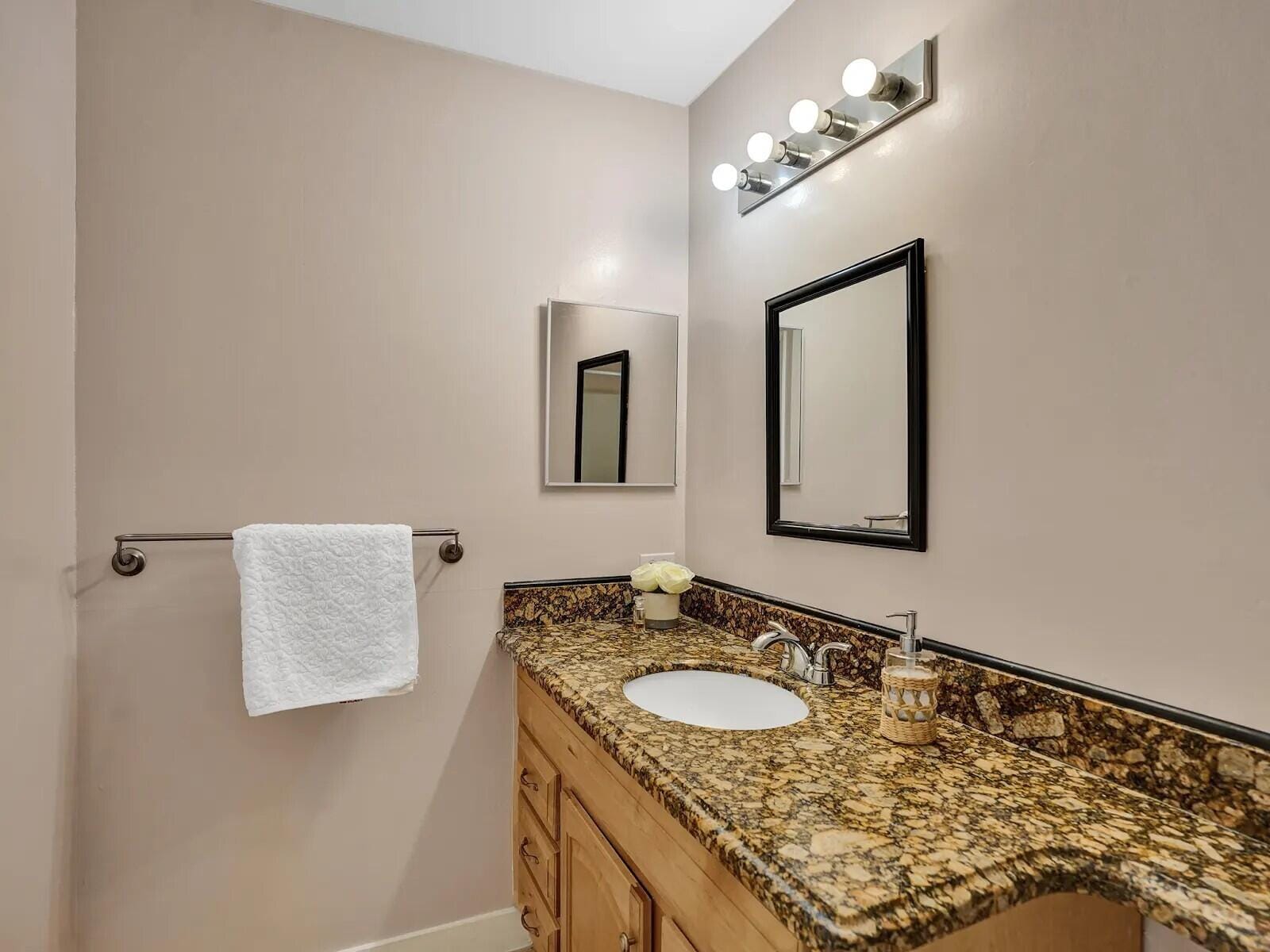 815 W Boynton Beach Boulevard 9-108, Boynton Beach, FL 33426 photo 8