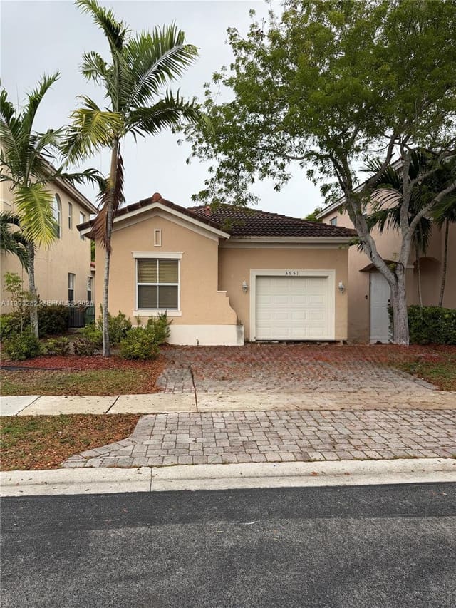 3951 NE 11th Drive, Homestead, FL 33033