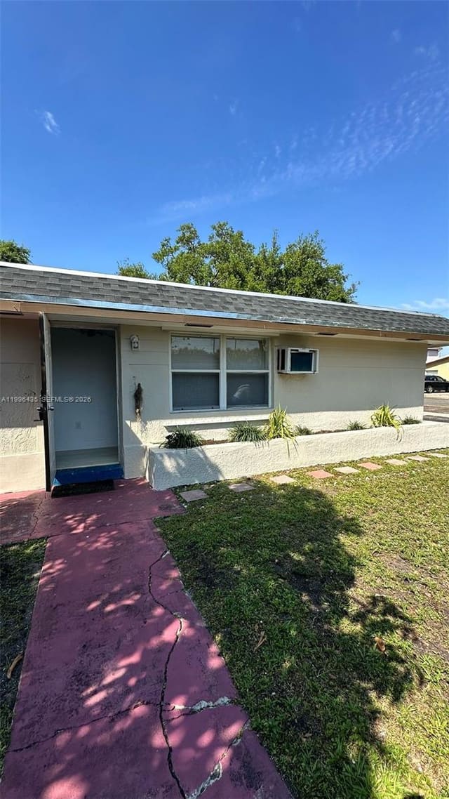 715 SW 6th Street, College Tract, Dania Beach, FL