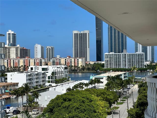 3660 NE 166th Street 816, Eastern Shores White Hous, North Miami Beach, FL