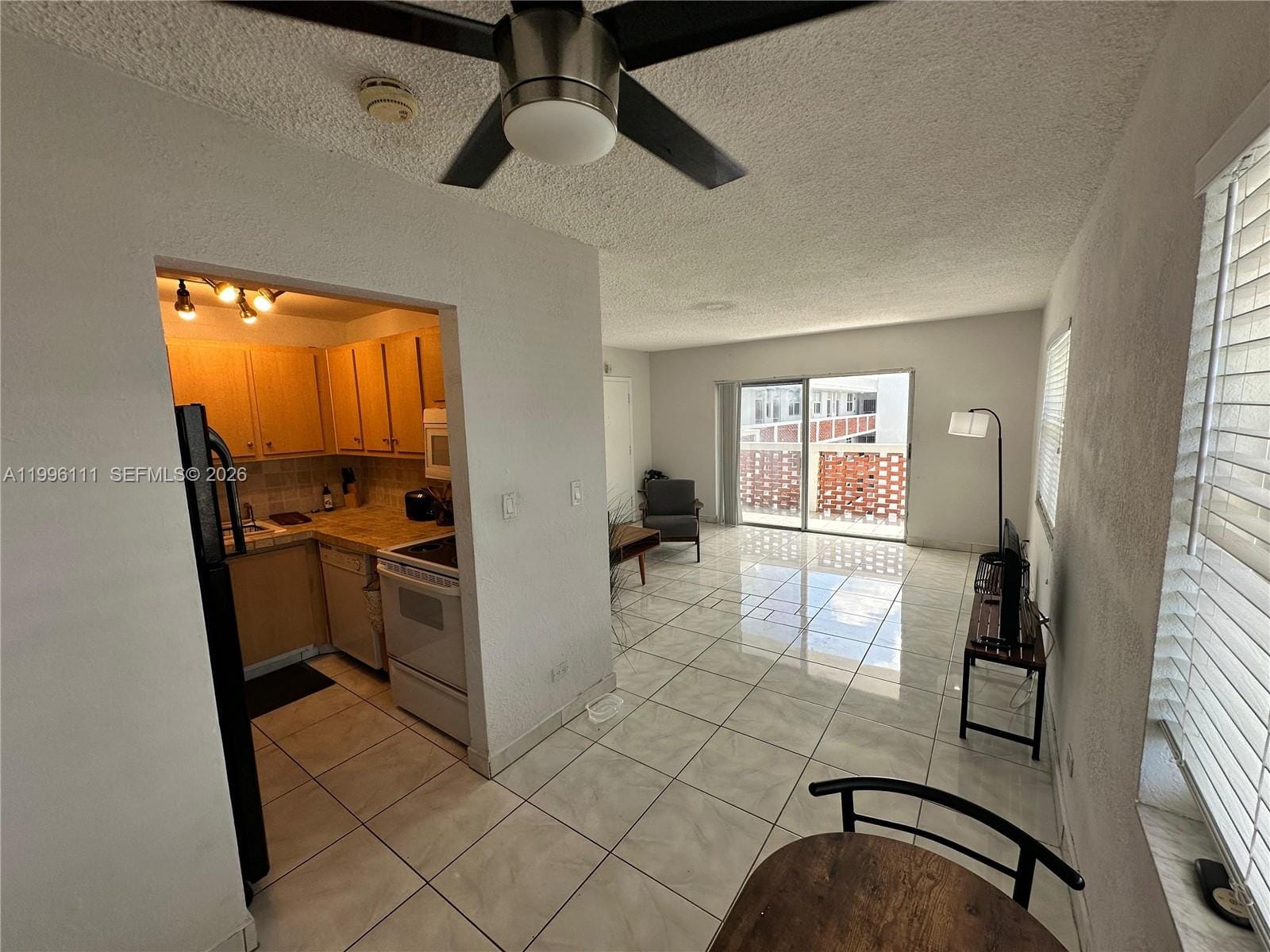 3660 NE 166th Street 816, North Miami Beach, FL 33160 photo 17