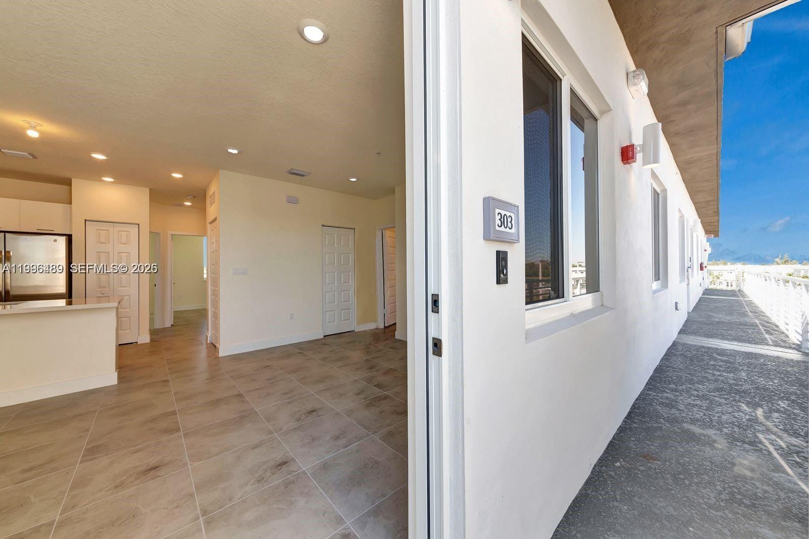 6420 NW 102nd Path 303, Doral, FL 33178 photo 4