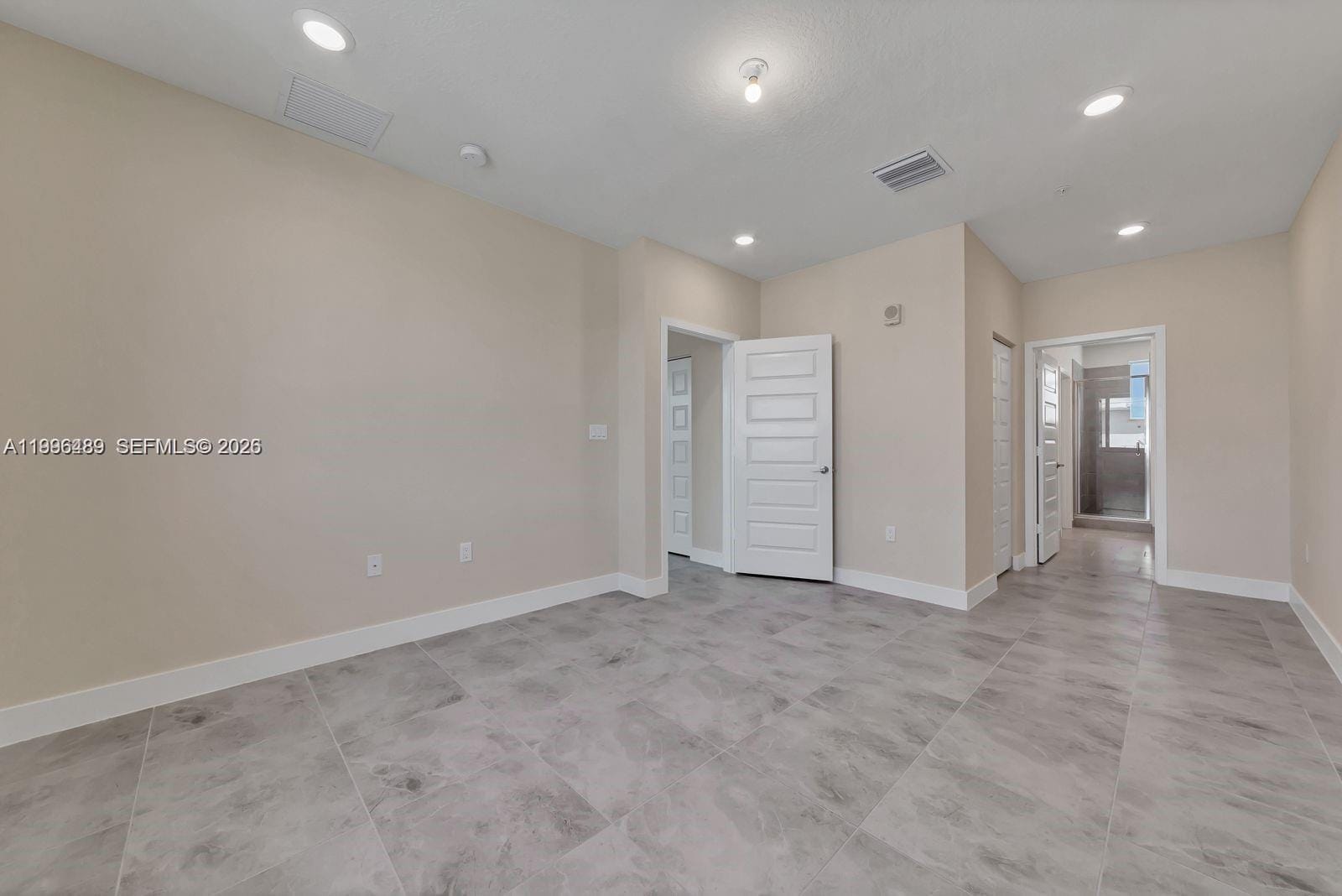 6420 NW 102nd Path 303, Doral, FL 33178 photo 6