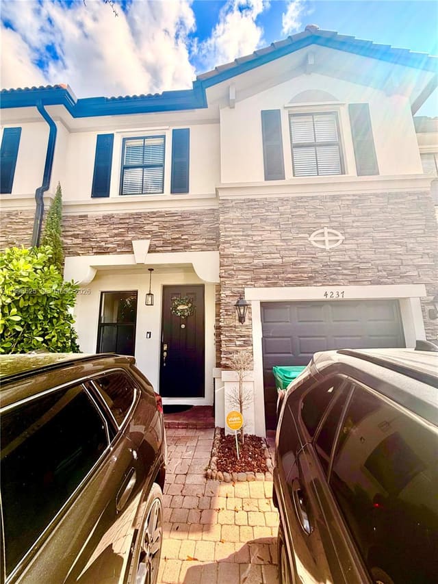4237 SW 164th Path 4237, Miami, FL 33185