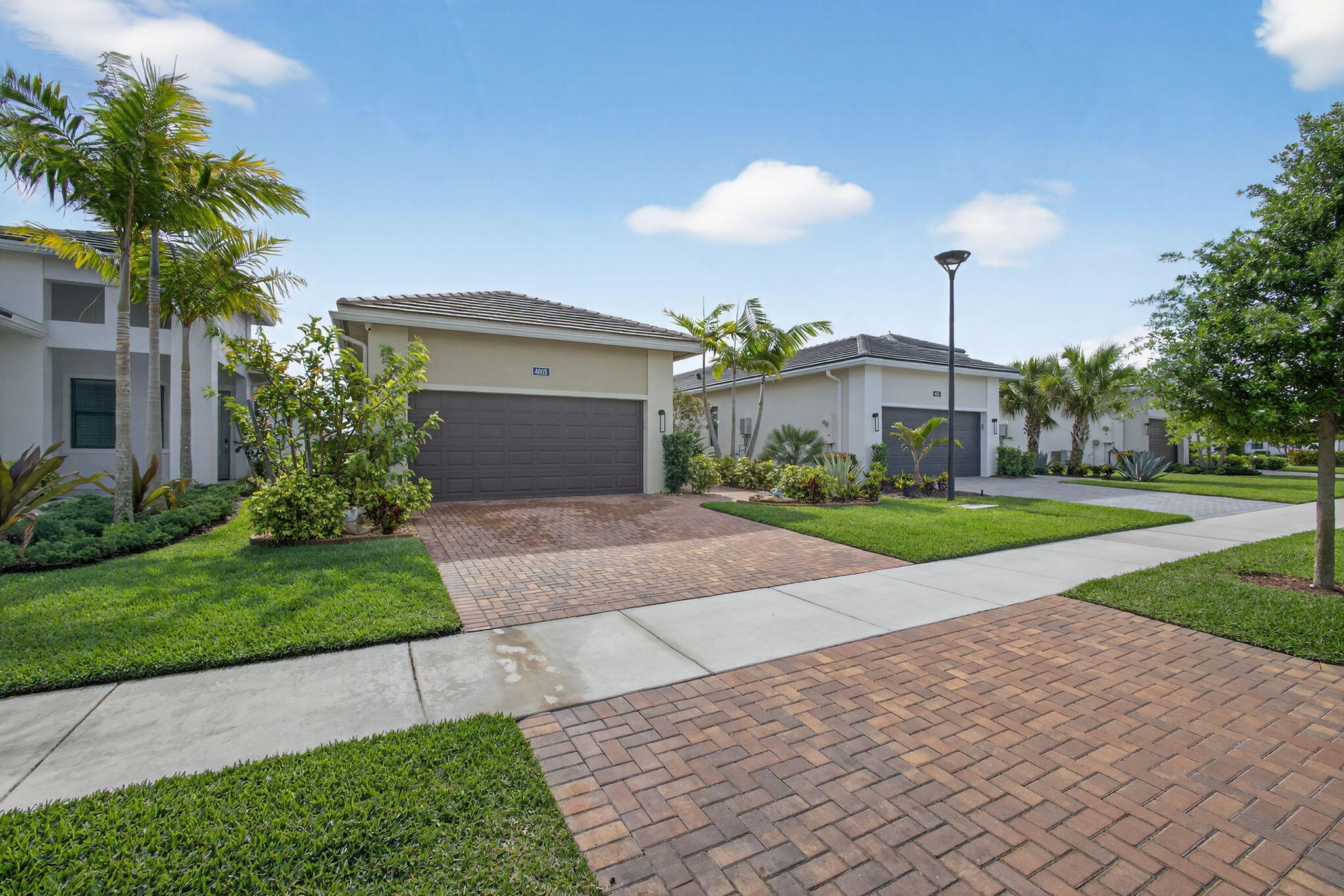 4805 Saint Armands Way, Westlake, FL 33470