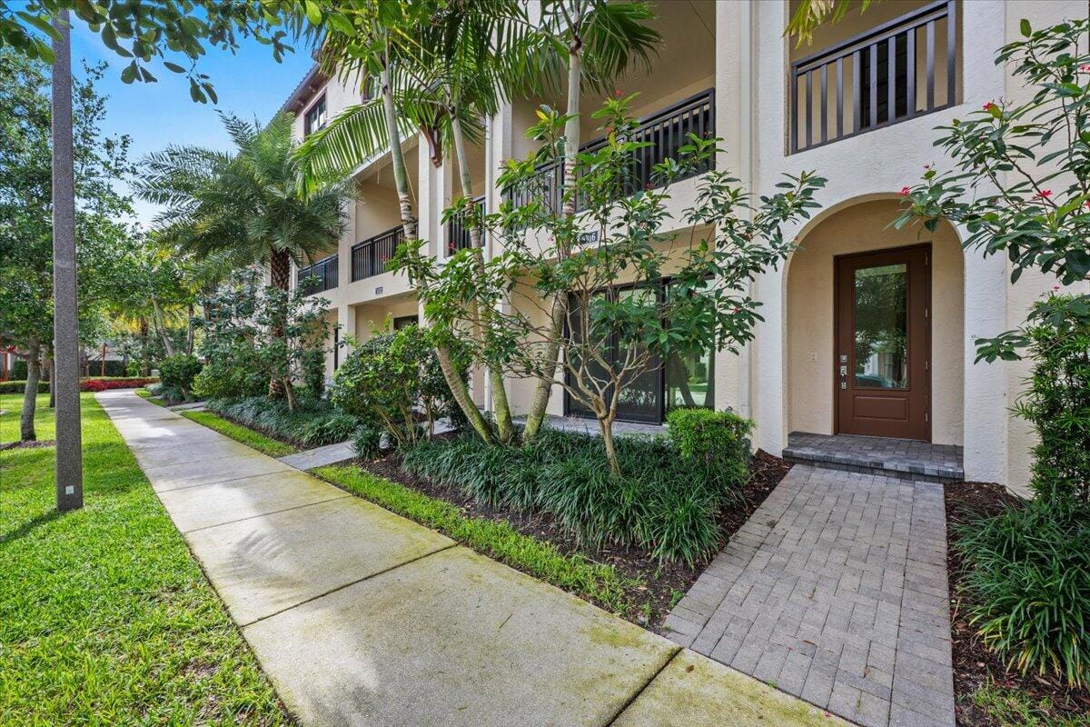 5316 Sagan Lane, Palm Beach Gardens, FL 33418 photo 2