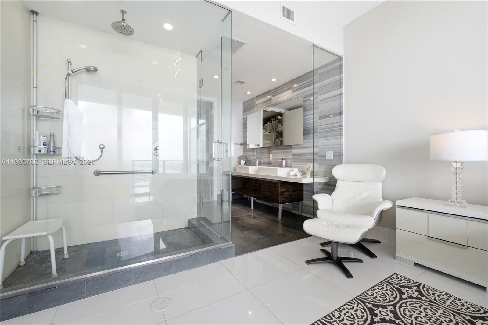 1100 Biscayne Boulevard 2902, Miami, FL 33132 photo 16