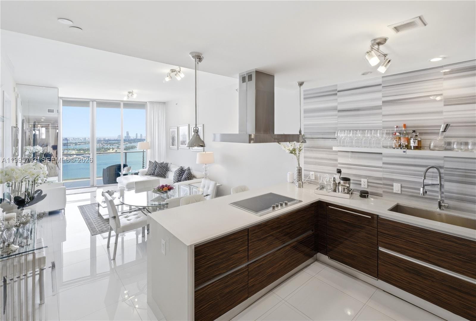 1100 Biscayne Boulevard 2902, Miami, FL 33132 photo 5