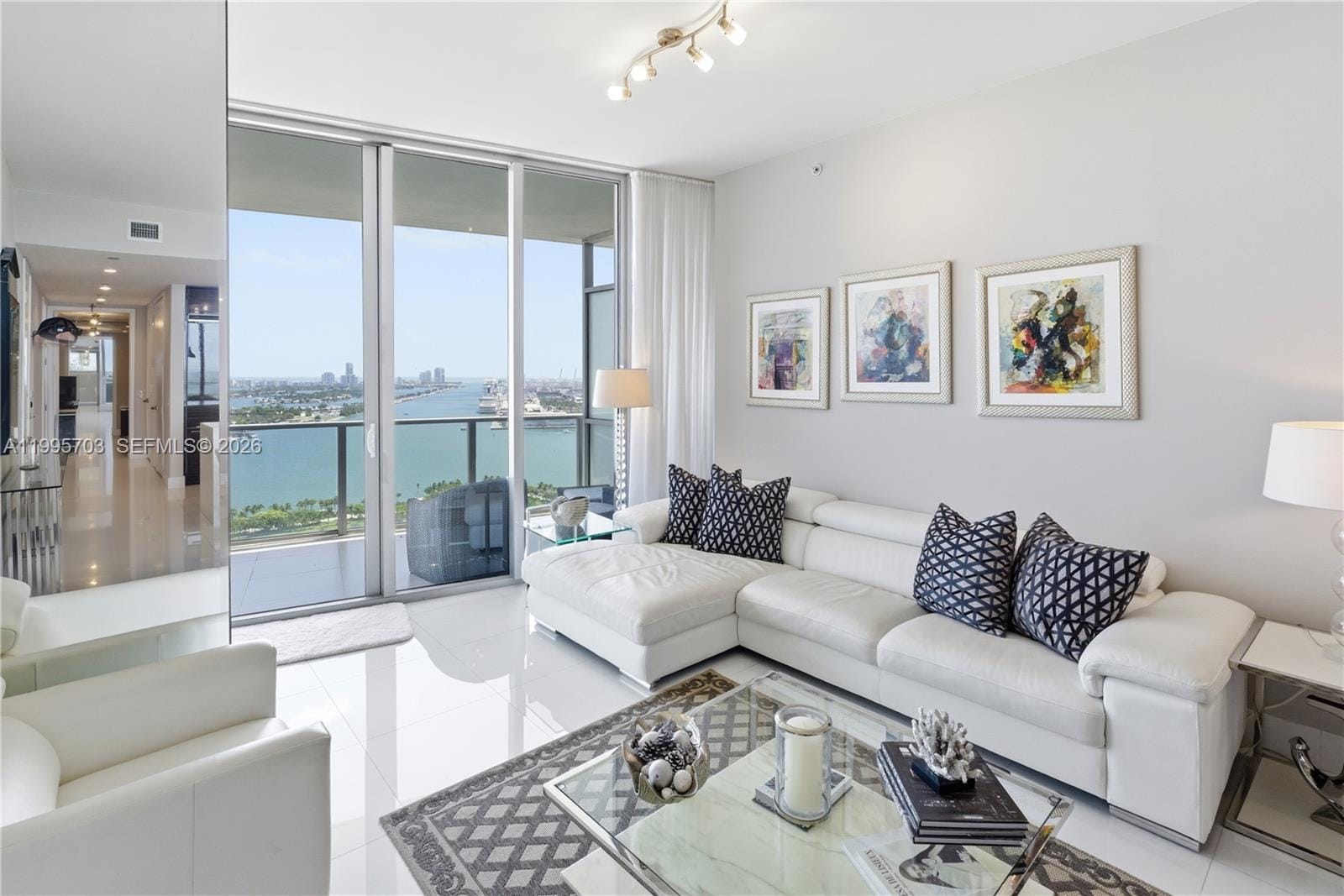 1100 Biscayne Boulevard 2902, Miami, FL 33132 photo 8