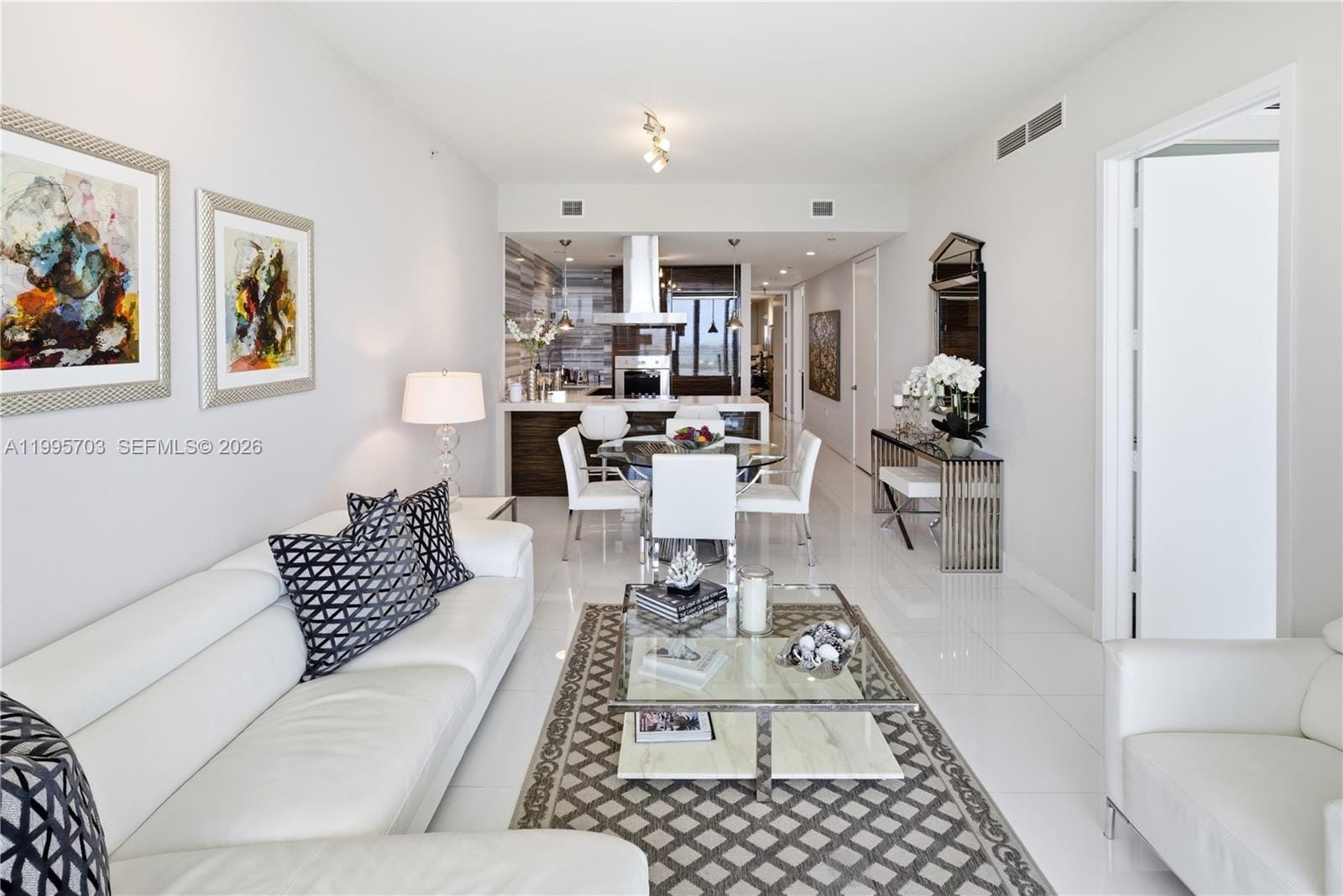 1100 Biscayne Boulevard 2902, Miami, FL 33132 photo 10