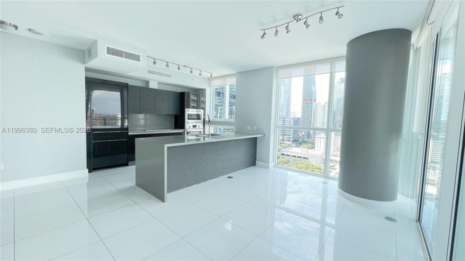 1080 Brickell Avenue 1801 — photo 2
