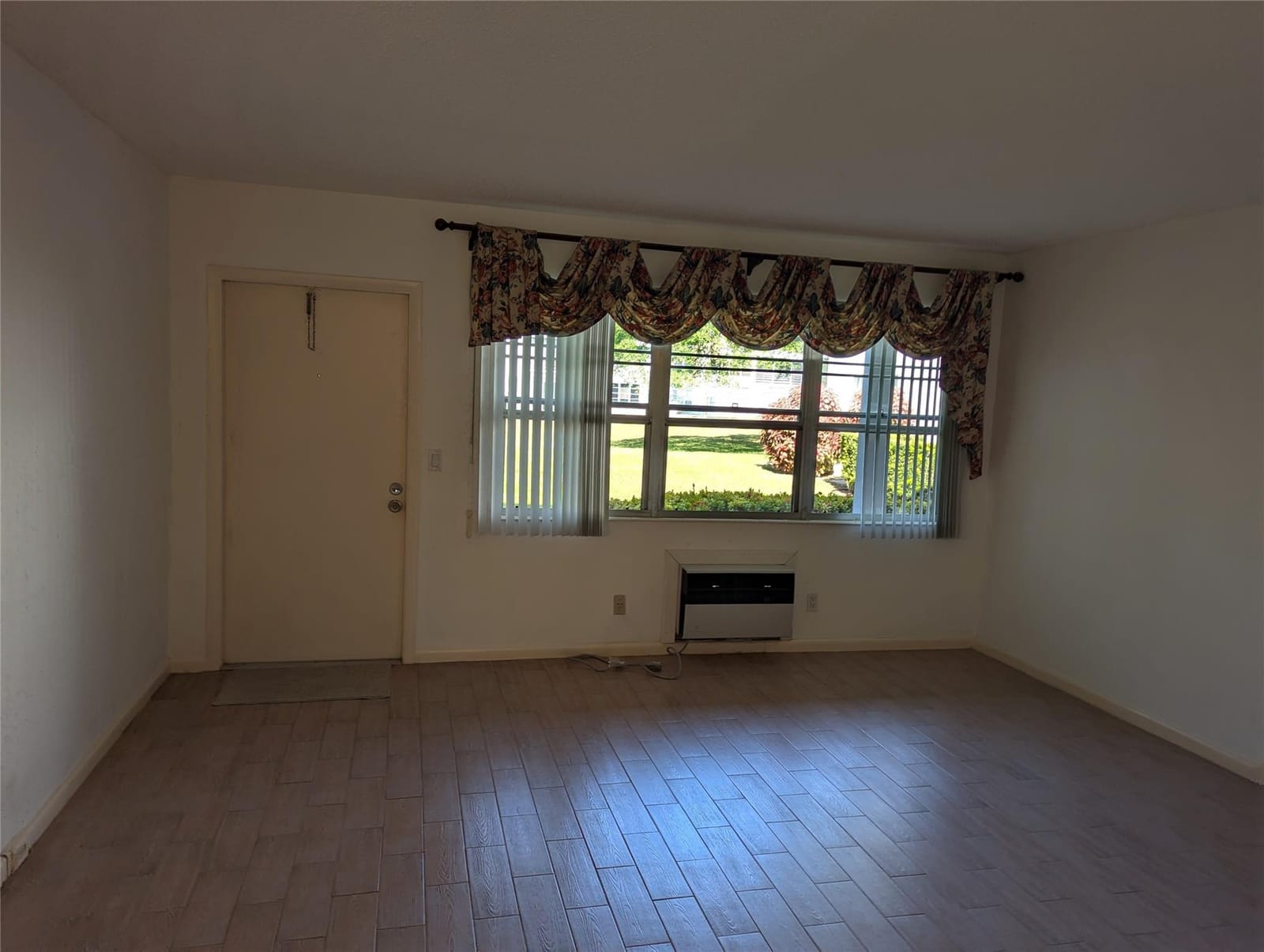 190 Oakridge M — photo 2